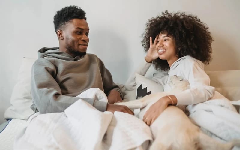 The Synastry of the Ascendant/Descendant and Mercury: Intellectual Partnership