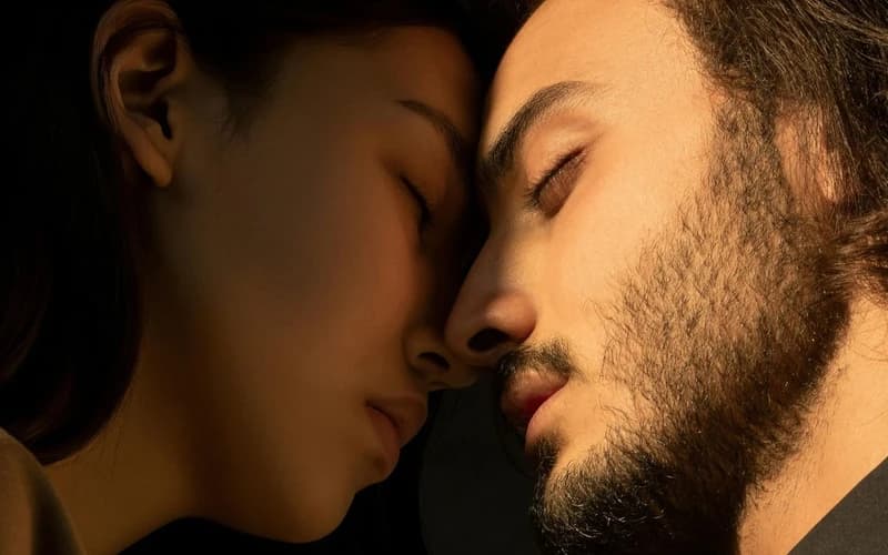 The Dynamics Between the Sun and Neptune in Synastry: Compassionate Connection