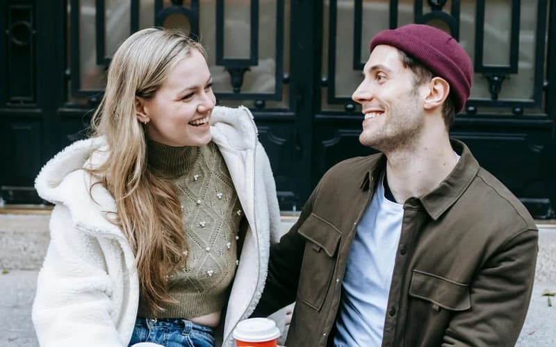 The Synastry of Venus and Mercury: Charming Conversations